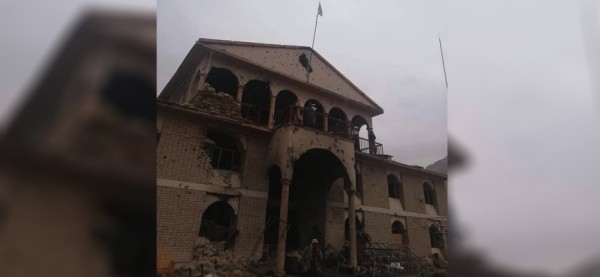 Taliban Afganistan'da Bir İlçeyi Daha Ele Geçirdi