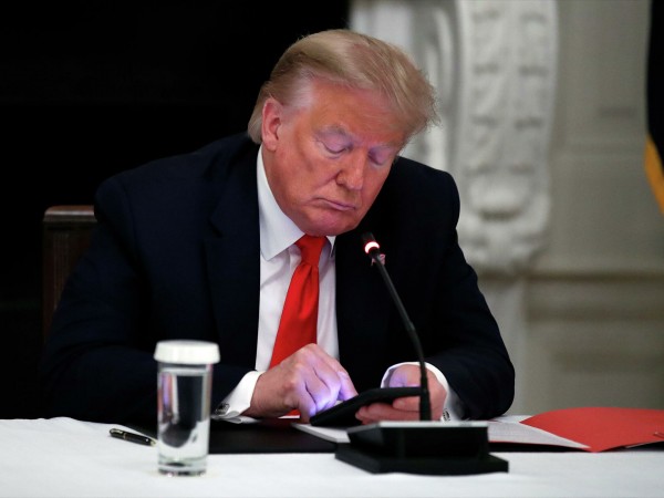 Trump, Sosyal Medya Platformu Kuracak