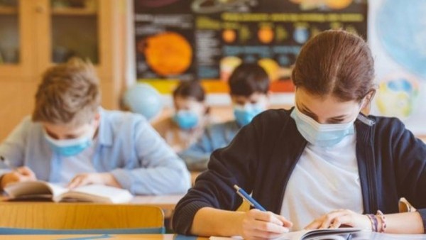 MEB Geri Adım Attı: Liselerde Yüz Yüze Sınavlar Ertelendi