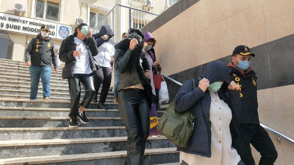İstanbul’da Fuhuş Operasyonu: 21 Kişi Tutuklandı
