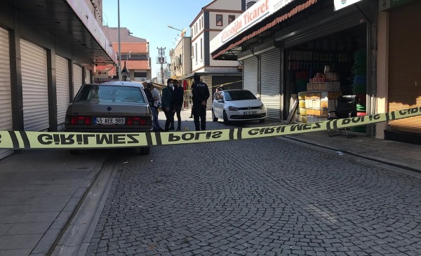 Manisa'da Silahlı Kavga: 1 Ölü, 3 Yaralı