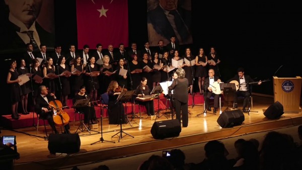 Müzik Korosu Topluluklarından Türk İsmi Çıkarılıyor