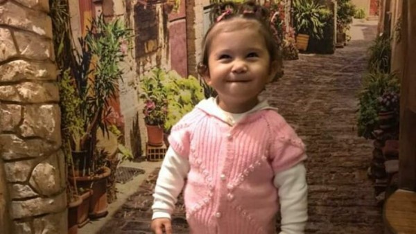 Otomobilin Altında Kalan 2 Yaşındaki Ayşe Naz Kurtarılamadı