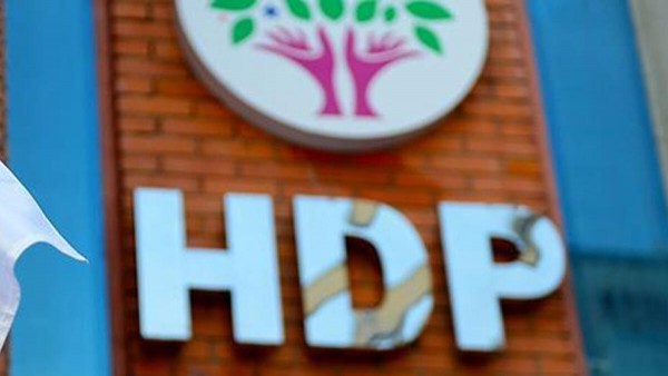 AYM Raportörü HDP İddianamesinin İadesini İstedi