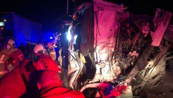 Balıkesir'de Zincirleme Trafik Kazası: 4 Ölü 2 Yaralı