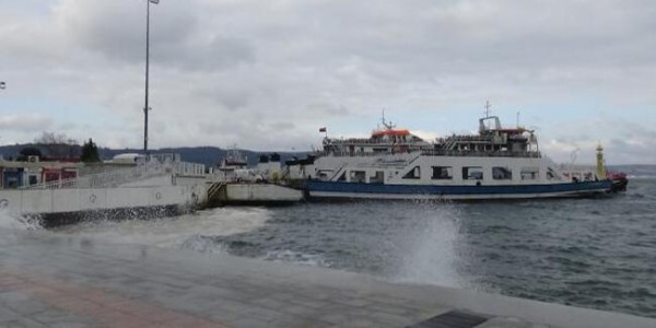 Gökçeada ve Bozcaada'ya Feribot Seferleri Durduruldu