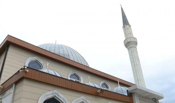 Cami Hoparlörlerinden Gelen Müziğe İnceleme