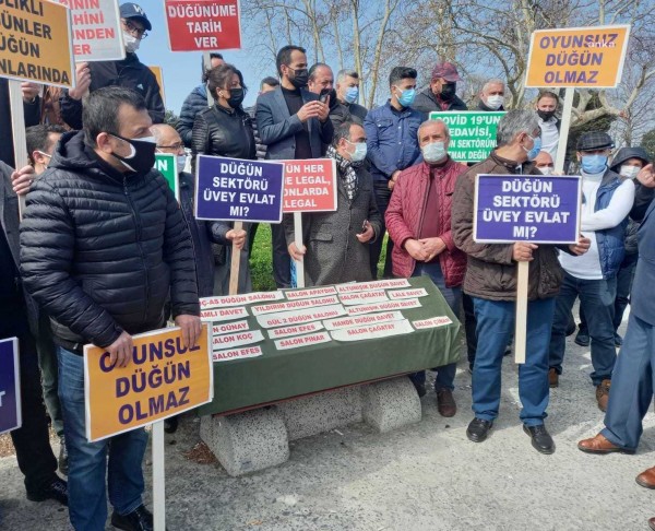 Düğün Salonu İşletmecileri Tabutlu Eylem Yaptı: Manası Derin