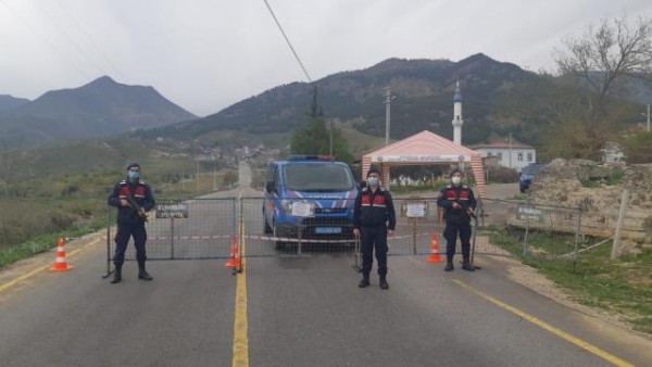 Bir Mahalle Daha Karantinaya Alındı