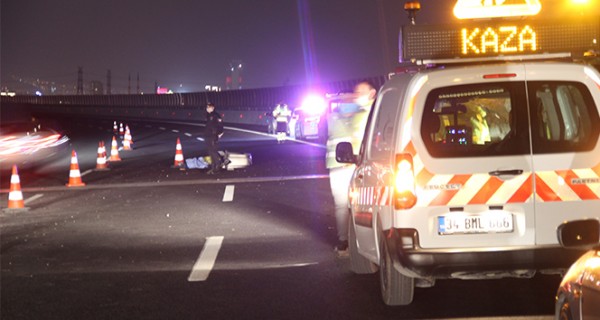 İzmir'de Trafik Kazasında 1 Ölü 1 Yaralı