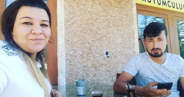 Kocasını Göğsünden Bıçaklayarak Öldürdü