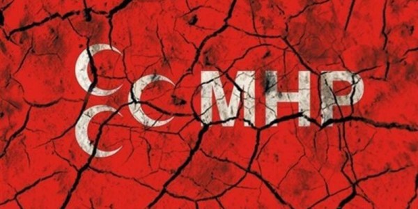 MHP'de 'Emekli Büyükelçiler Bildirisi' İstifası