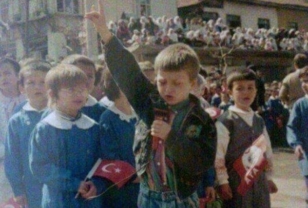 İEA Anketine Göre Her 4 Kişiden 3'ü 