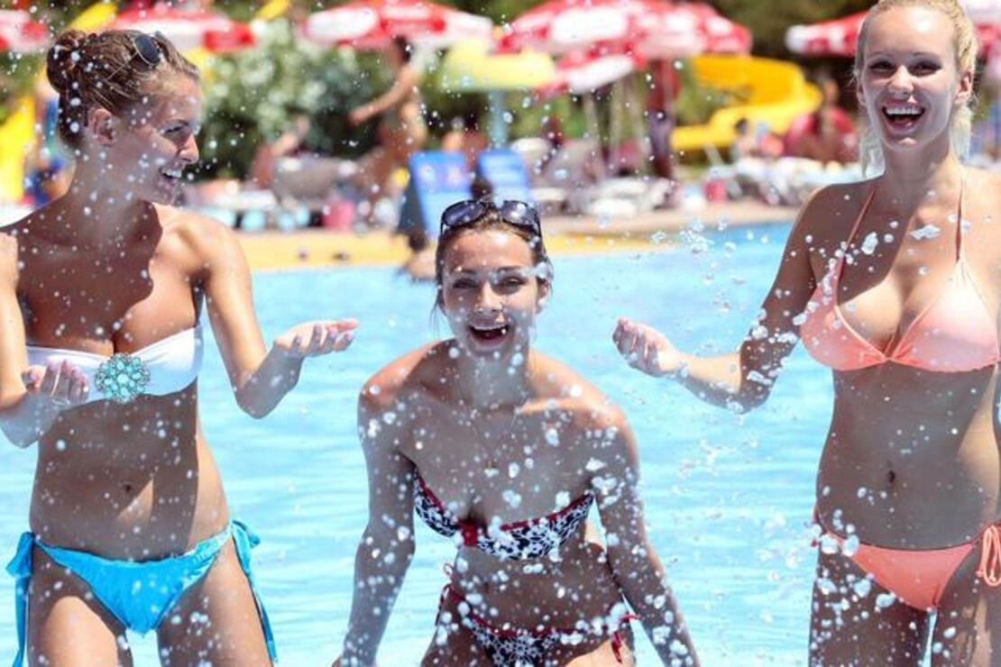 Rusya Turist Göndermiyor: Türkiye'ye Uçuşlar Kısıtlandı