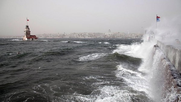 İstanbul ve Trakya'da Fırtına Alarmı