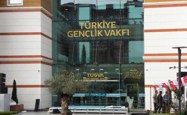 MHP'li Belediyeden Bilal Erdoğan'ın Vakfına Bedelsiz Kafe Devri