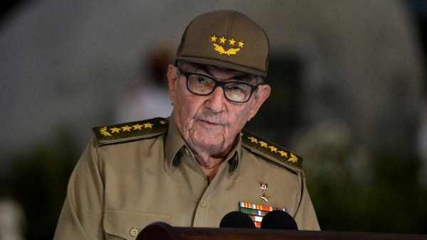Küba Komünist Partisi'nin Lideri Raúl Castro İstifa Etti