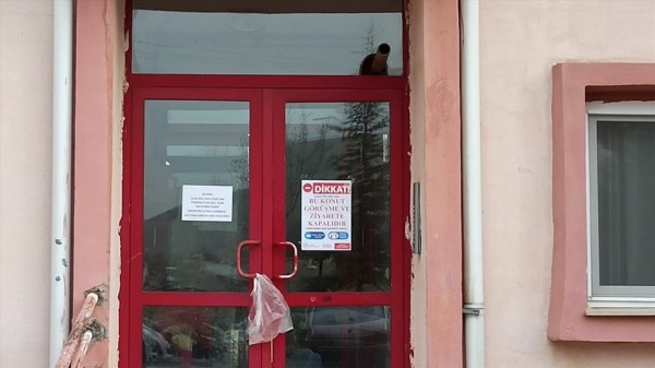 Bütün Apartman 'Mantı Günü' Karantinasına Alındı