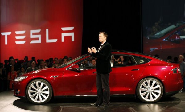 Otomatik Pilot Kontrolündeki Tesla Kaza Yaptı: 2 Ölü