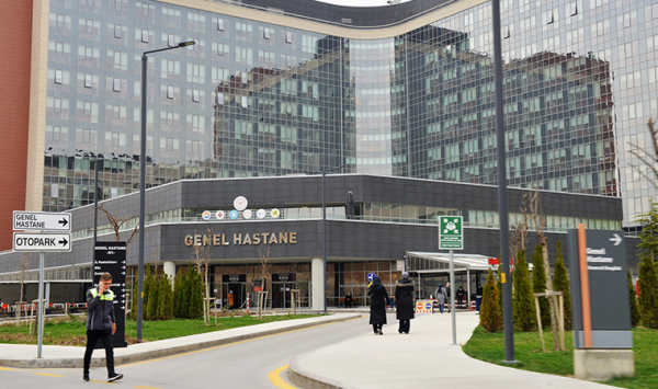 Ankara Şehir Hastanesi'nde Pandemi Bölümü Sayısı 2'ye Yükseltildi