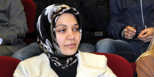 Hilal Kaplan Erkan Oğur'a Hakaret Etti: Şahsiyetsiz