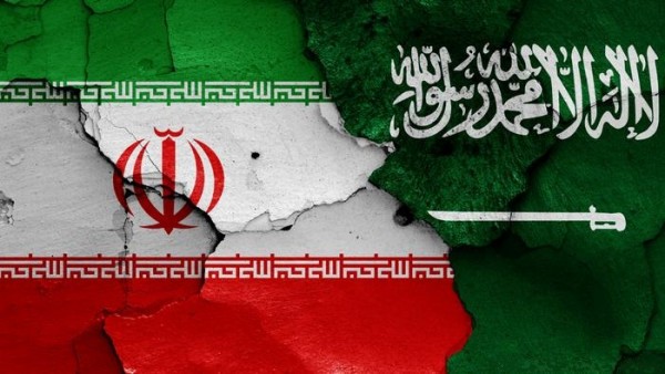 İran Suudi Arabistan'la Görüşme İhtimaline Yeşil Işık Yaktı