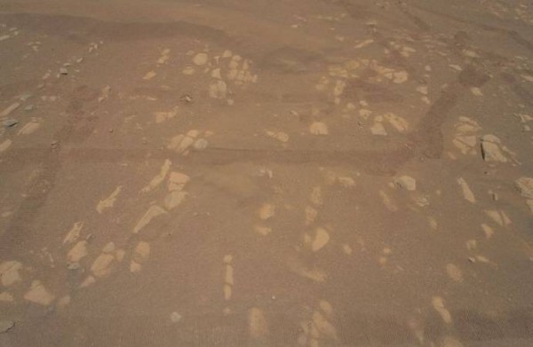 Mars'ın Havadan İlk Renkli Fotoğrafı Çekildi