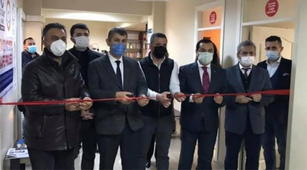 MEB Bürokratlarından Ensar Vakfı Kurdelesi Şovu