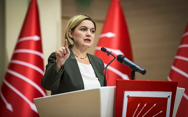 Selin Sayek Böke de Çin Virüsüne Yakalandı