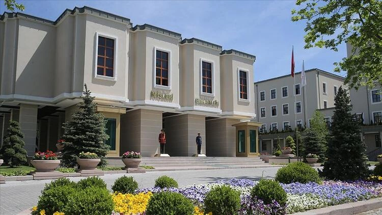 Tam Kapanmadan Muaf Tutulanlar Belirlendi
