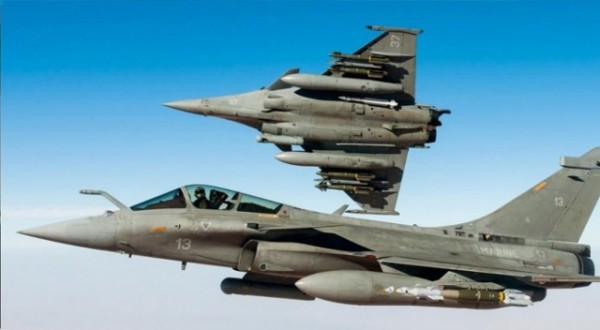 Fransa Mısır'a 30 Adet Rafale Satıyor