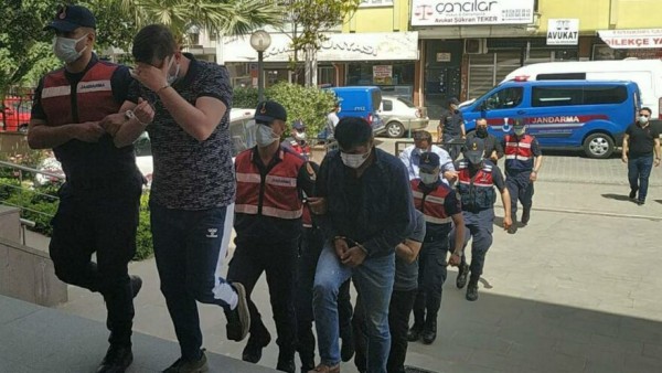 Manisa'da Tarihi Eser Operasyonu: 2'si Muhtar 7 Kişi Tutuklandı