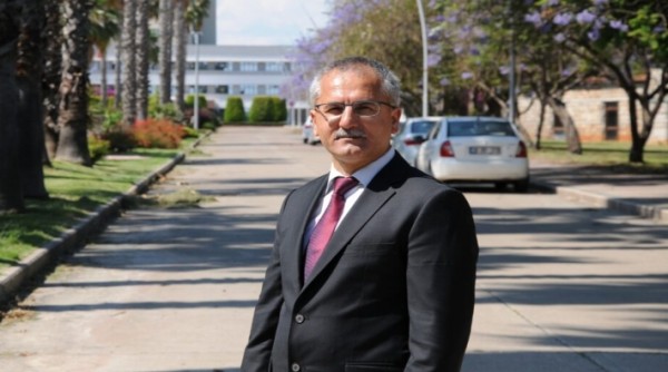 Bölüm Başkanı Akademisyenden AKP Propagandalı Bayram Mesajı