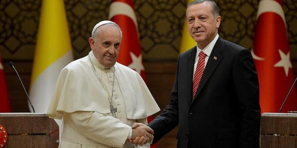 Erdoğan, Papa ile Filistin Hakkında Görüştü