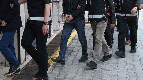 FETÖ’nün TSK Yapılanmasına Operasyon: 6 Kişi Gözaltında 