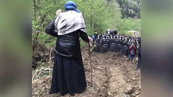 İkizdere'de Köylüler 'Proje İptal Edilene Kadar Nöbete Devam' Kararı Aldı