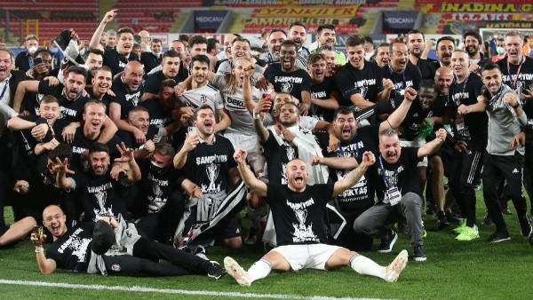 Kara Kartal'ın Şampiyonlar Ligi Gruplarına Kalması Kesinleşti