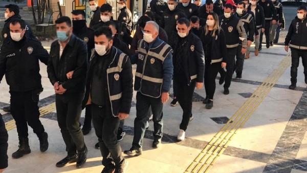 İstanbul'da Çinli Sanal Bahis Çetesine Operasyon: 24 Gözaltı