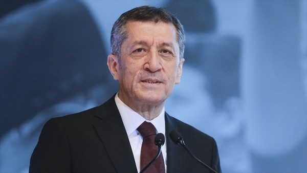 Selçuk'tan ''Beceriksiz'' Tepkisine ''Eğitimde Telafi'' Yanıtı