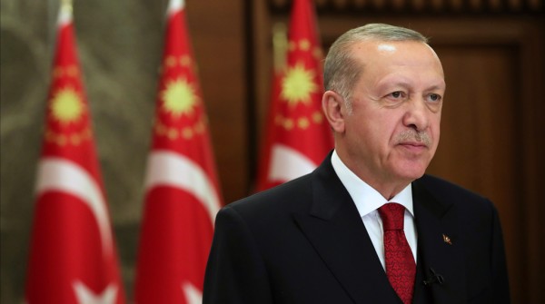 Seçmenini Kaybettiğini Fark Eden Erdoğan Yine Petrol Kuyusu Keşfetti
