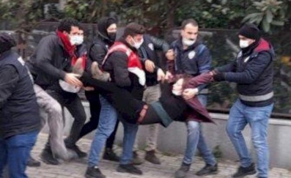 Türkiye'de Protesto Hakkı 4 Yılda 4 Bin 771 Defa İhlal Edildi