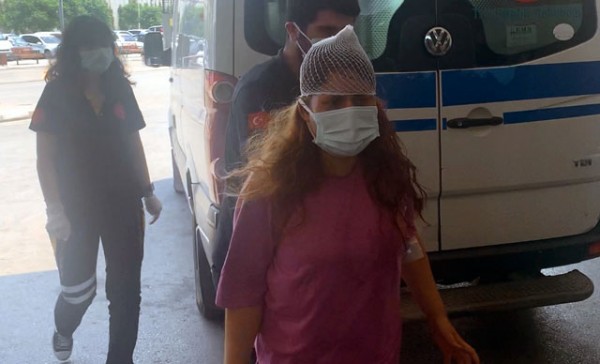 Gelin ve Kayınpederin 'Yemek mi Mangal mı' Kavgası Kanlı Bitti: 2 Yaralı
