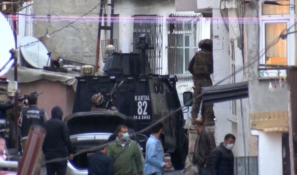 30 Adrese Uyuşturucu Operasyonu