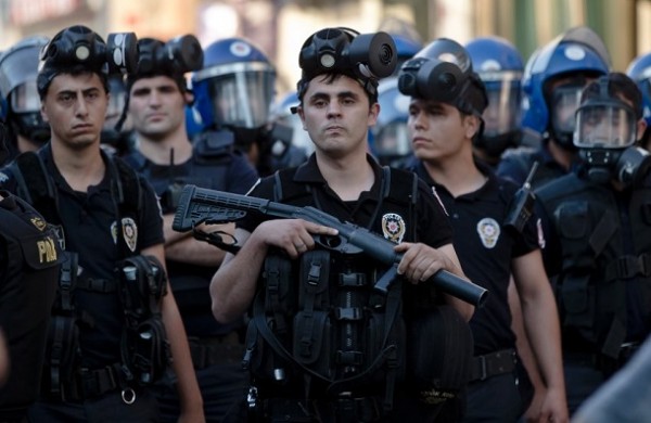 Türk Polisleri Katar'a Gönderilecek