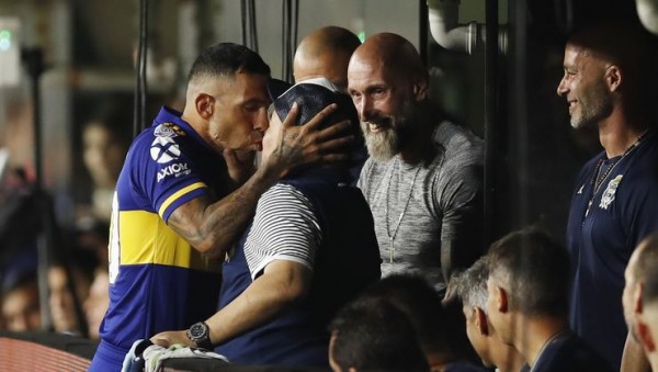 Carlos Tevez Futbol Hayatını Sonlandırdı