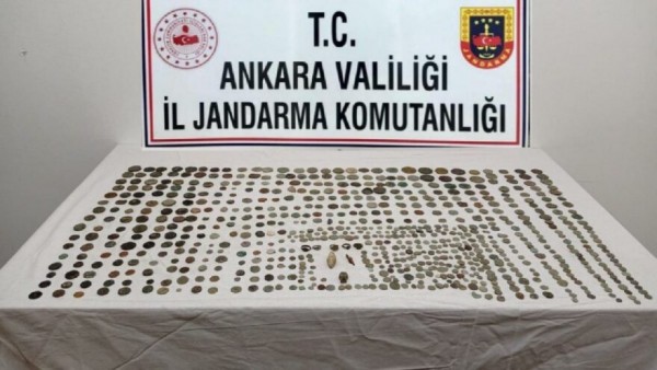 Ankara'da 718 Parça Tarihi Eser Ele Geçirildi