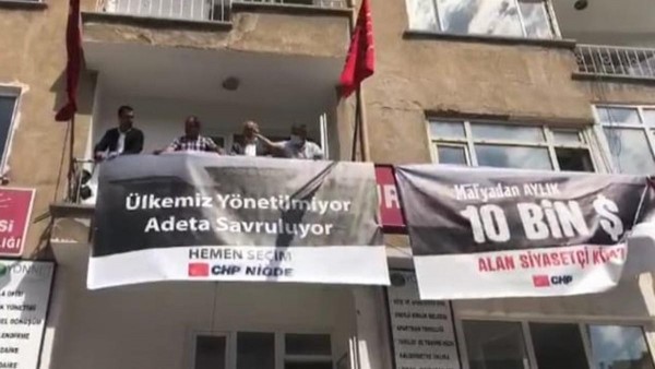 CHP'den Yeni Pankart: Ülkemiz Yönetilmiyor Adeta Savruluyor 