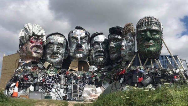 G7 Zirvesi Öncesinde 7 Lidere 'Rushmore' Tarzı Çöpten Heykel