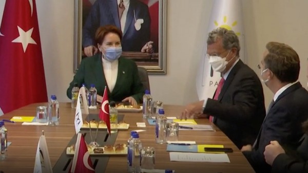 İYİ Parti Genel Başkanı Akşener TÜSİAD Yönetimiyle Görüştü