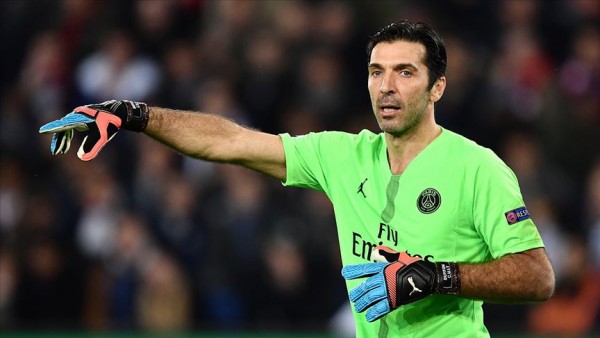 Beşiktaş Efsane Kaleci Buffon'u İstiyor